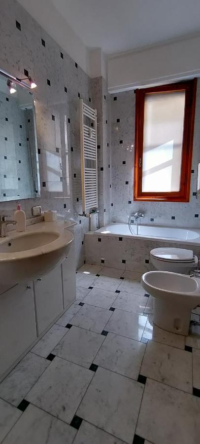 Pisa Central Station Room Rent Exterior photo