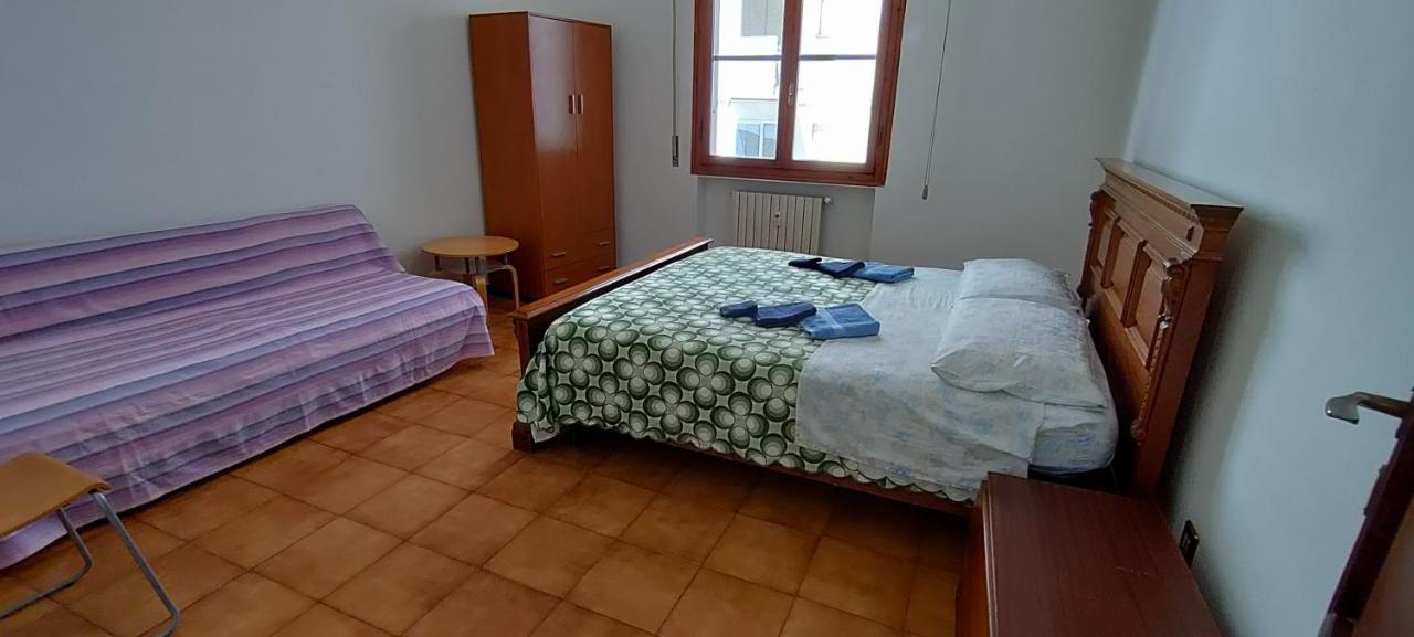 Pisa Central Station Room Rent Exterior photo