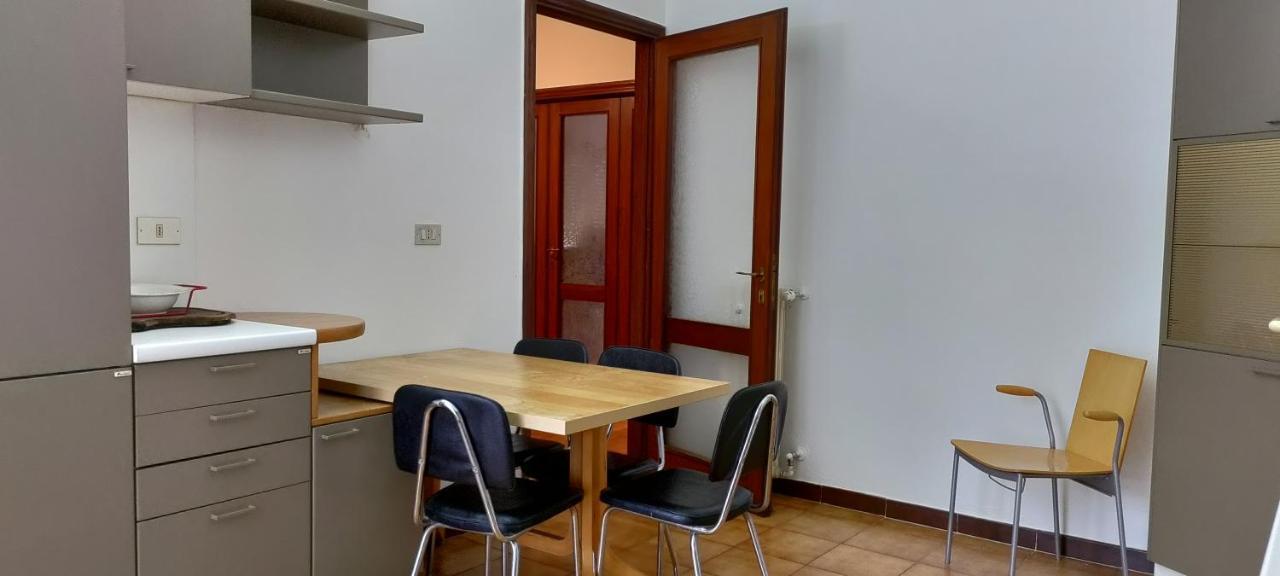 Pisa Central Station Room Rent Exterior photo